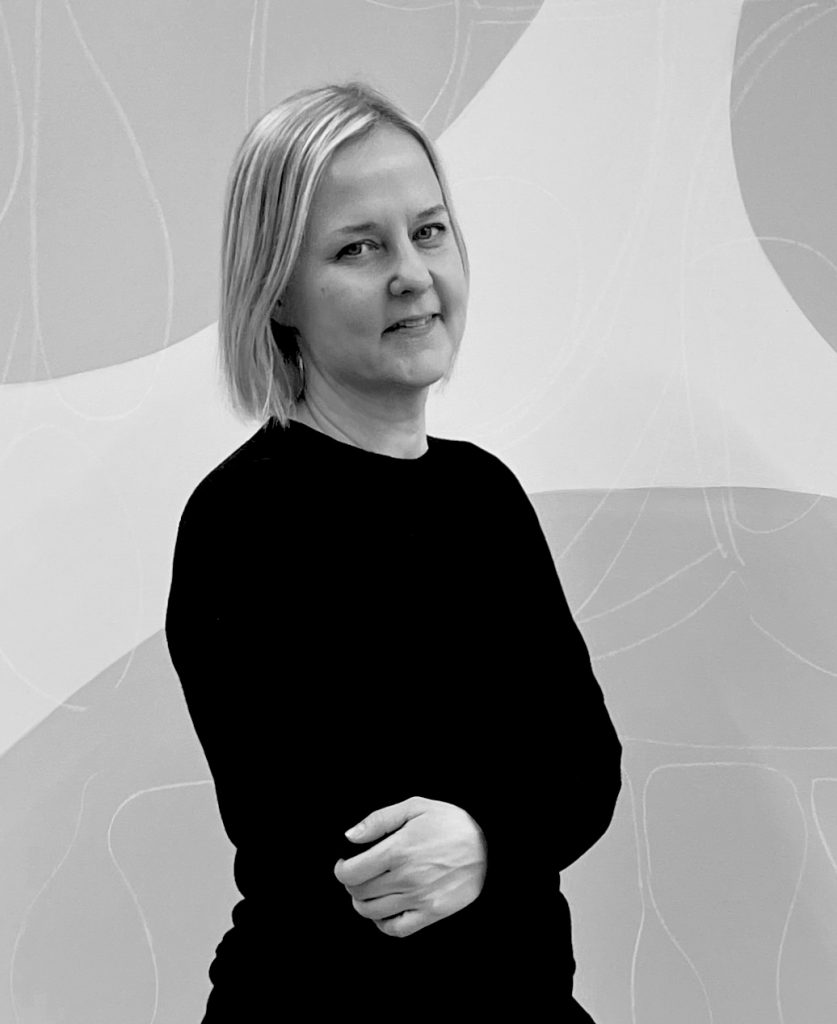 naisen henkilökuva, puolikuva