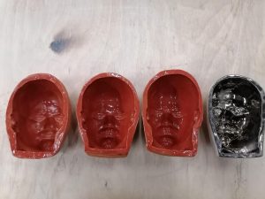 4 ceramic molds 